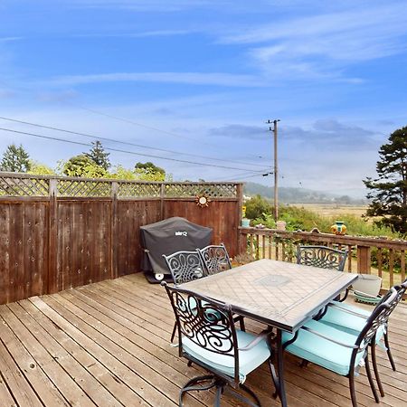 Humboldt Bay Retreat Villa Eureka Exterior photo